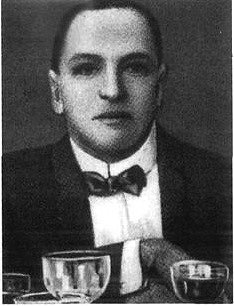 И. И. Манасевич-Мануйлов был известным журналистом и по совместительству тайным агентом полиции. Нечистая сила